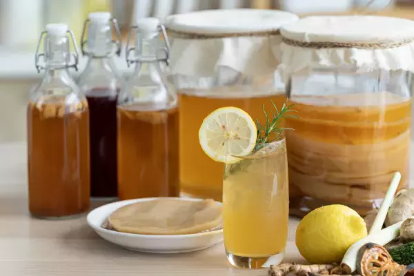 Hoe gezond is kombucha? Alles over dit hippe drankje!