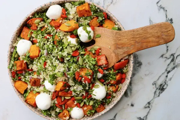 Herfstige quinoa salade: gezond recept
