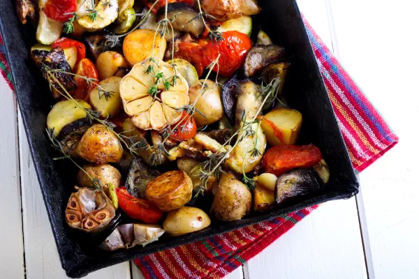 Traybake recepten: met knapperige groenten uit de oven
